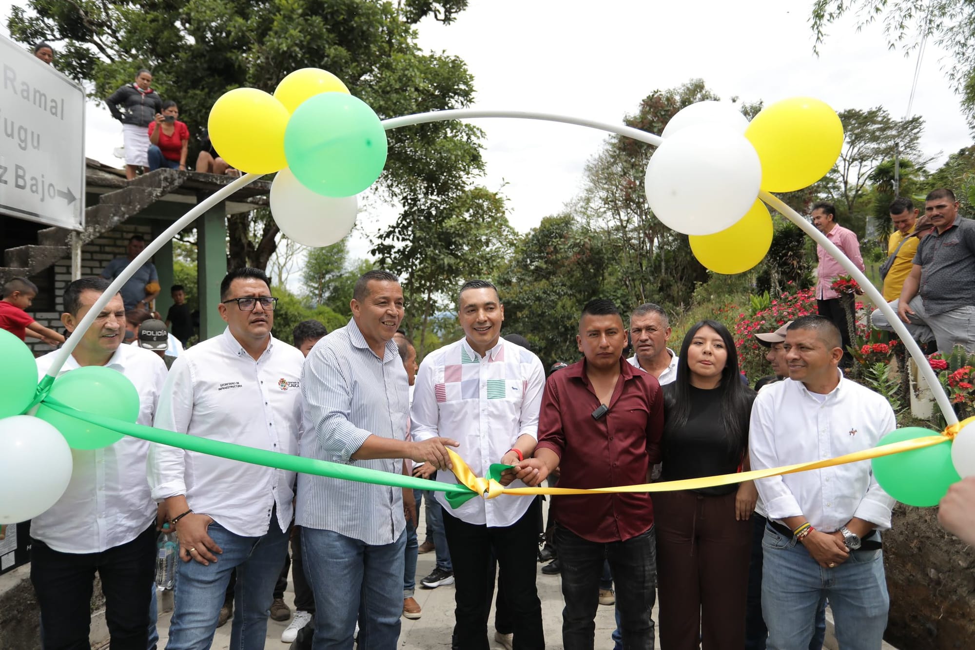 Más de 200 metros de placa huella transforman la movilidad rural en Rosas, Cauca