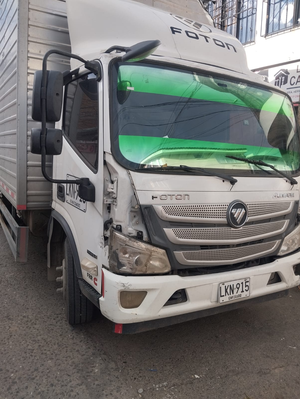 Autoridades buscan 27 motocicletas robadas tras asalto a camión en la Panamericana