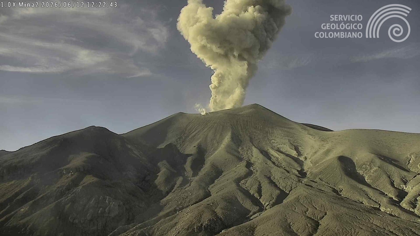 Aumenta la actividad del volcán Puracé: registran más sismos y emisiones de ceniza