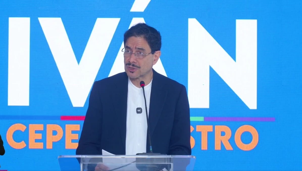 Iván Cepeda reconoce la victoria de Abelardo de la Espriella y acepta los resultados electorales