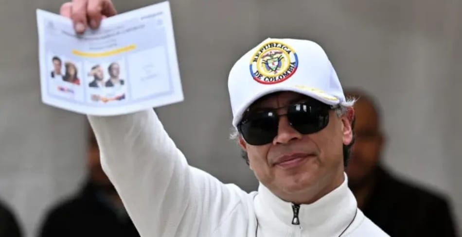 Petro anuncia el inicio del empalme con Abelardo de la Espriella y llama a la reconciliación nacional