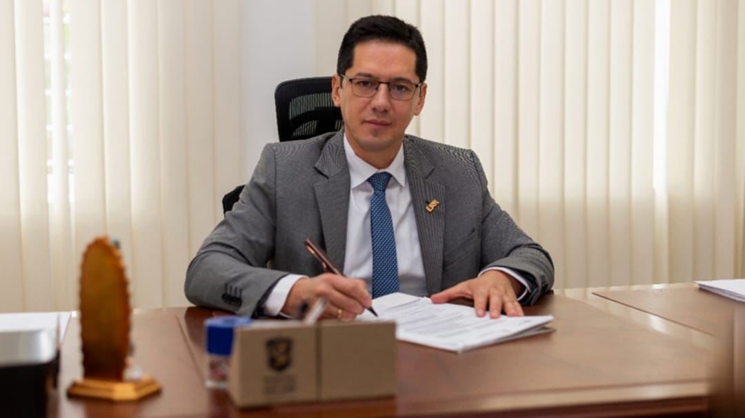 ​Piden a Estados Unidos investigar 20 bienes del núcleo familiar del exfuncionario César Sarria en Popayán