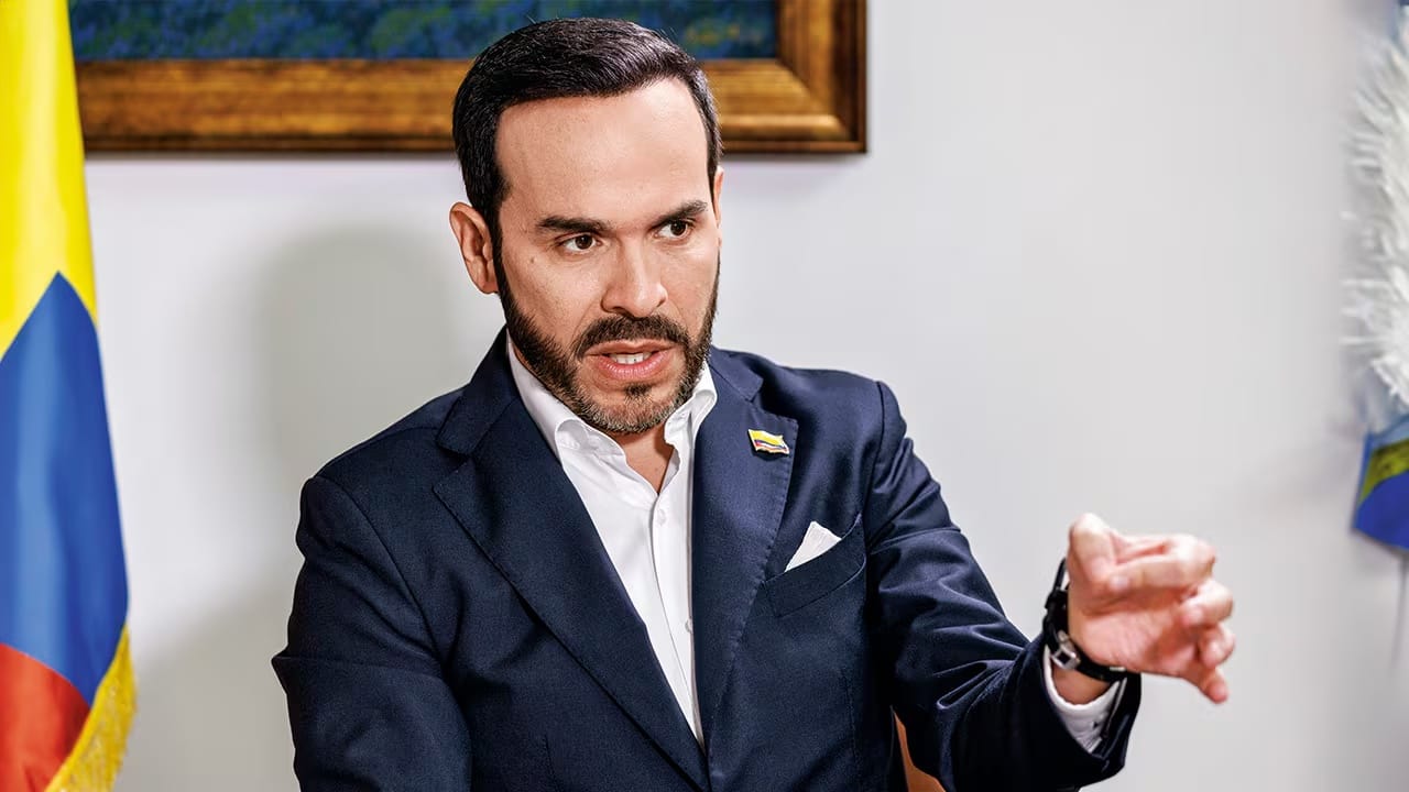 Abelardo de la Espriella anuncia que el volcán Puracé impide su posesión en Popayán