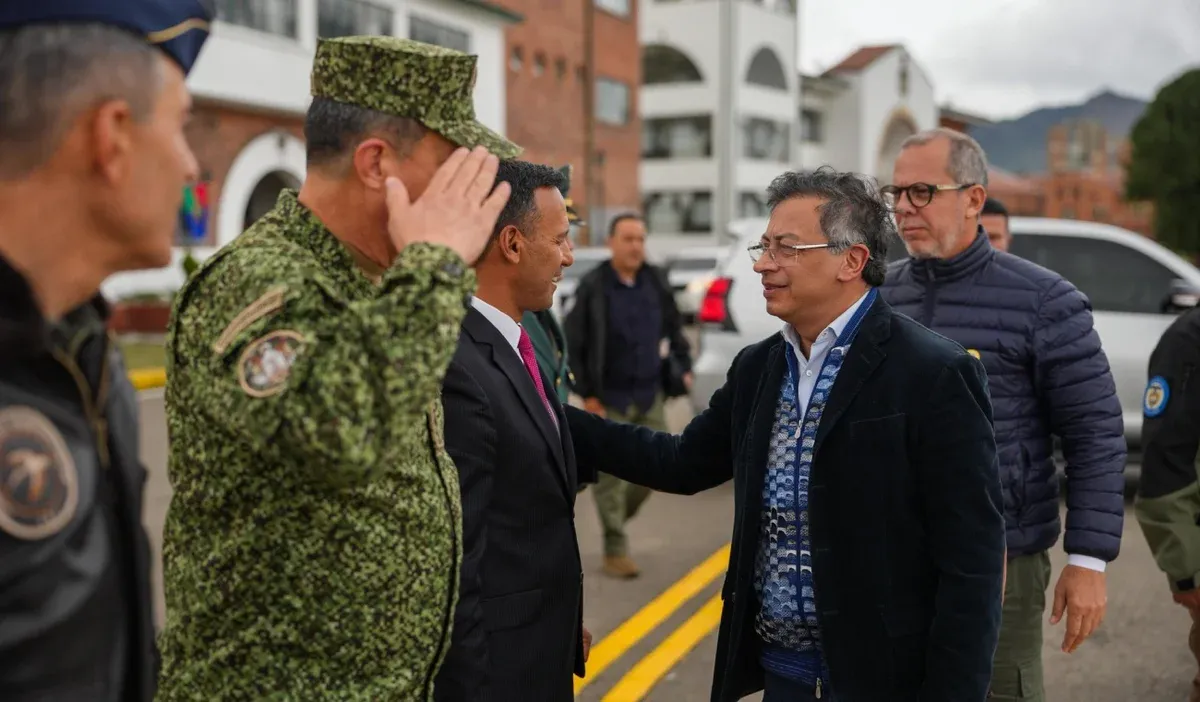Presidente Gustavo Petro ordenó que ningún establecimiento militar sea usado para posesión de Abelardo de la Espriella