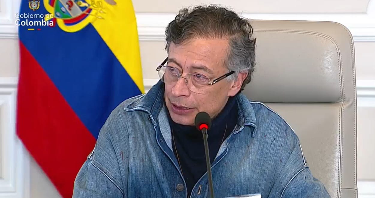 Gustavo Petro anuncia que no asistirá a la posesión de De la Espriella el 7 de agosto y denuncia plan para capturarlo, matarlo o extraditarlo