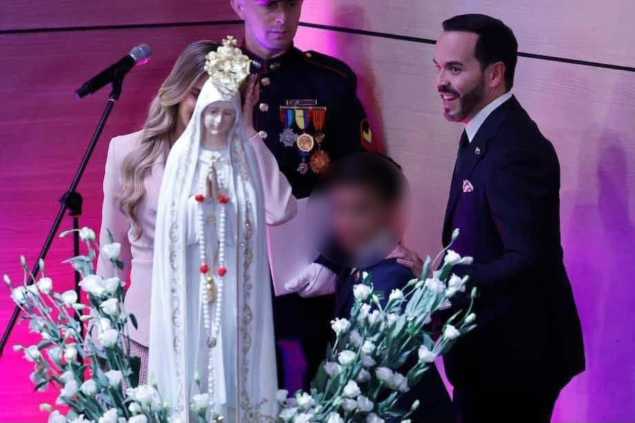 Juez ordena a Abelardo de la Espriella pedir disculpas por elementos religiosos durante su posesión