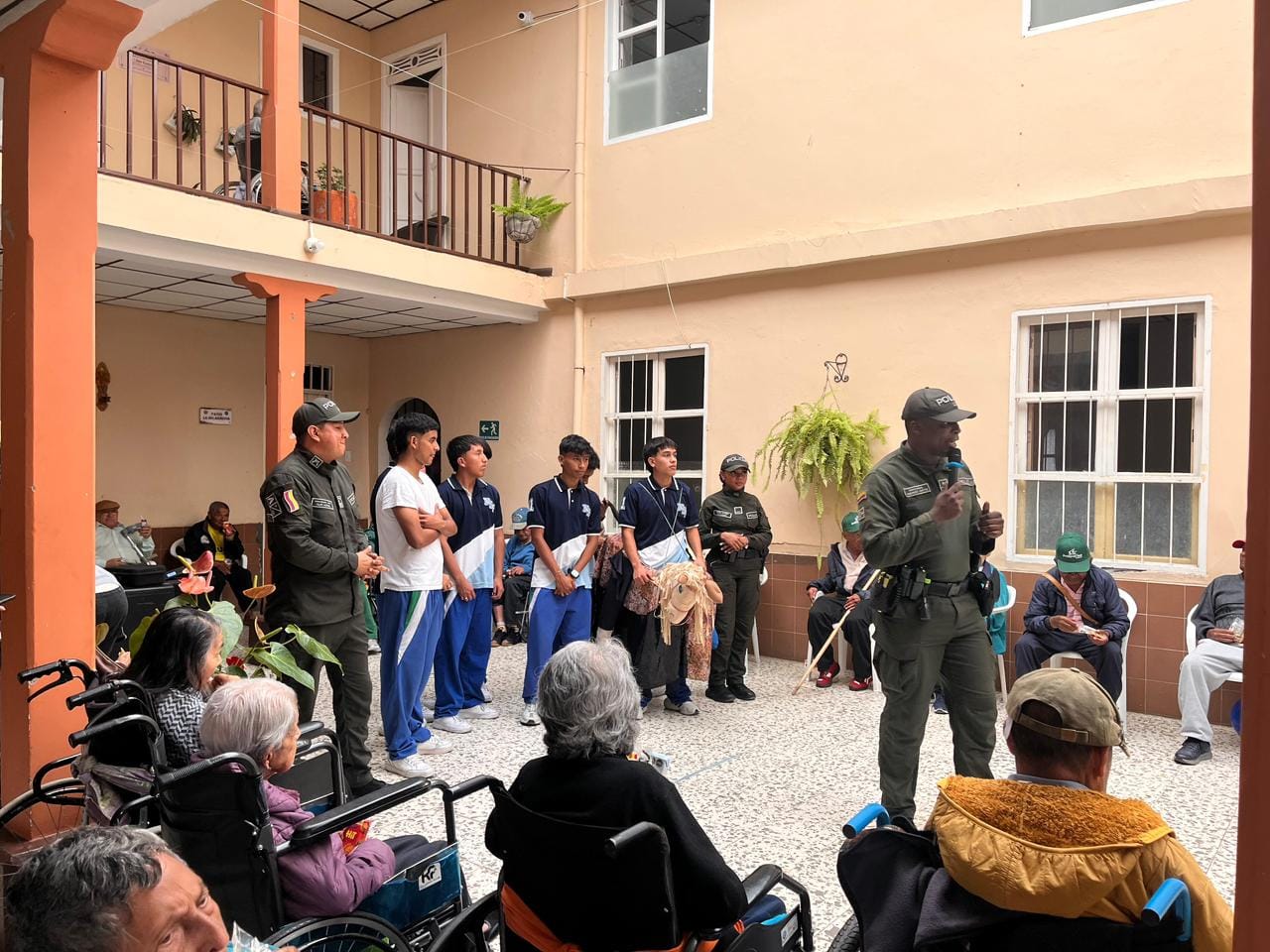 Música, recreación y acompañamiento marcaron encuentro con adultos mayores en Popayán