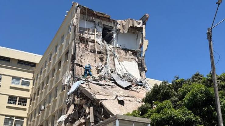 Recuperan cinco cuerpos en el Hospital Universitario del Valle mientras Colombia supera los 300 muertos por el terremoto