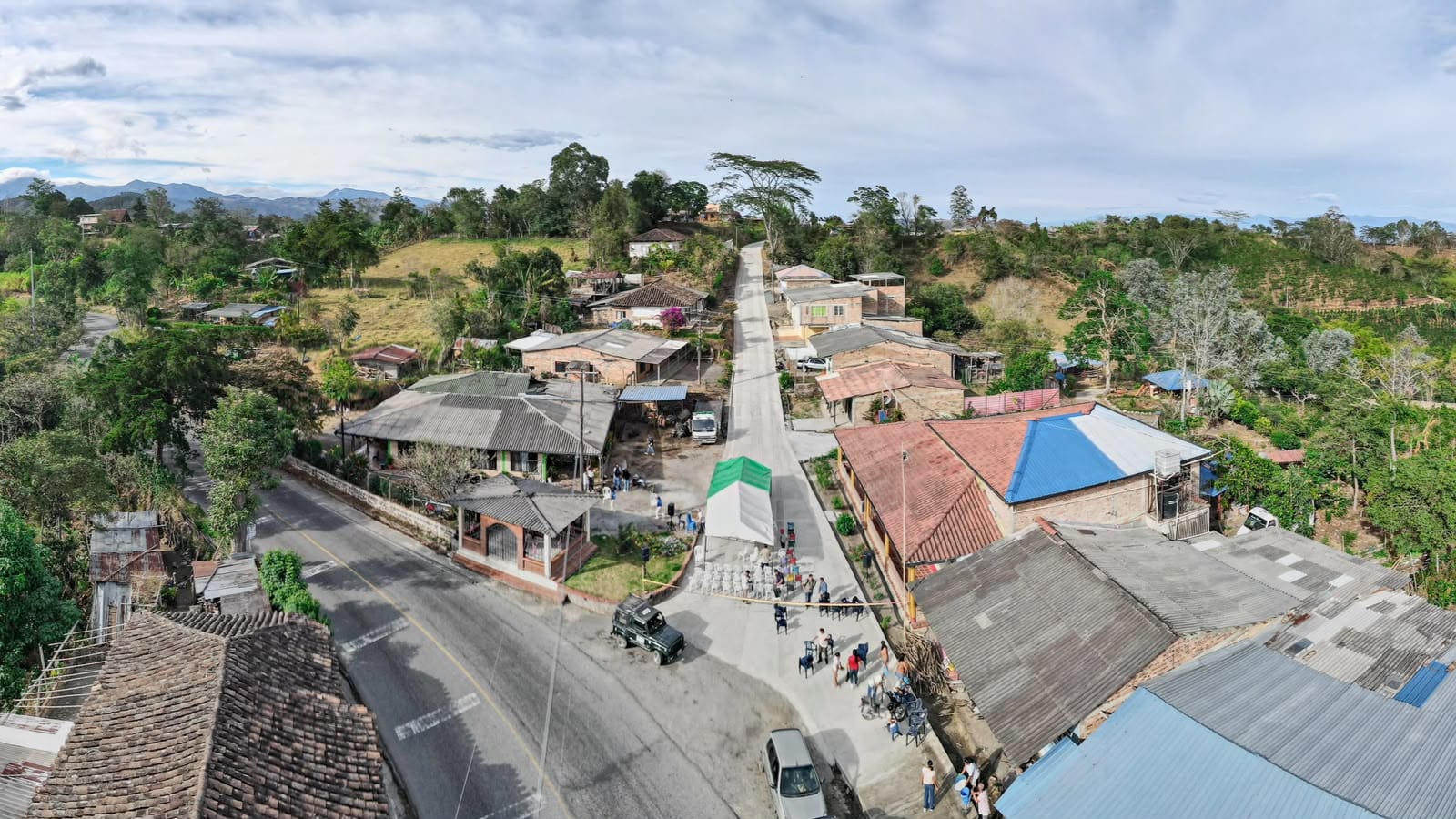 Gobernación del Cauca entrega nueva obra de placa huella en el municipio de Timbío