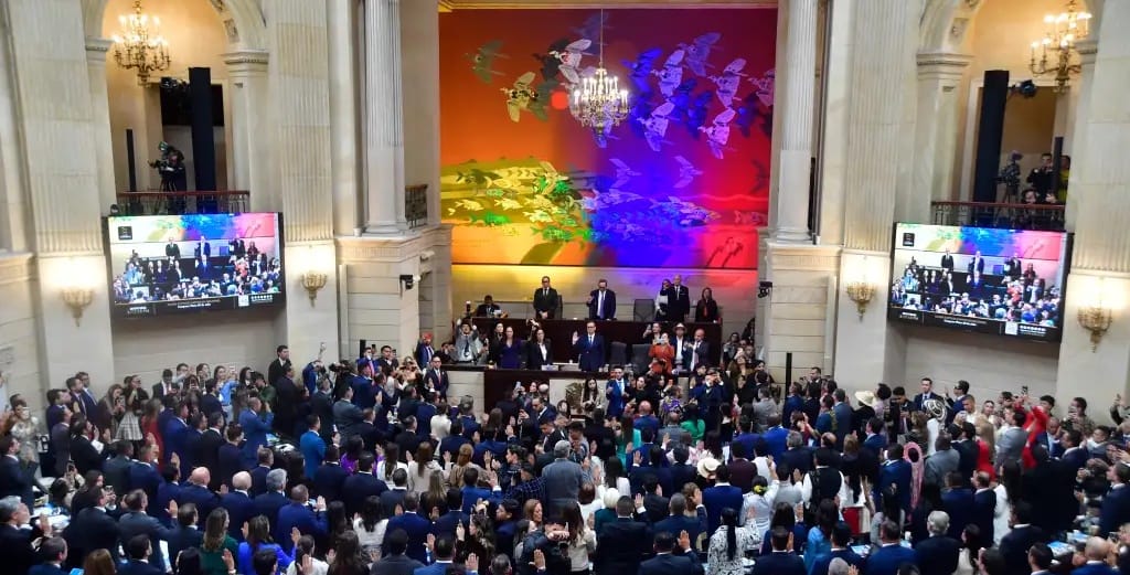 Nueva contrarreforma pensional permitiría retirar los ahorros y escoger entre fondos públicos y privados