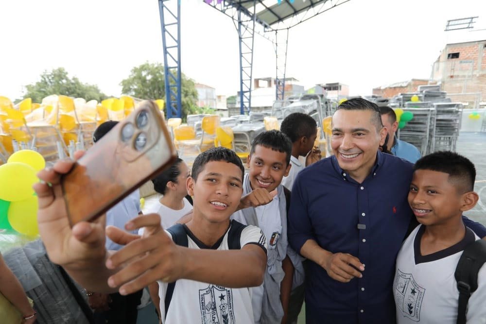 Más de 5.700 estudiantes de Santander de Quilichao se beneficiarán con nuevo mobiliario escolar