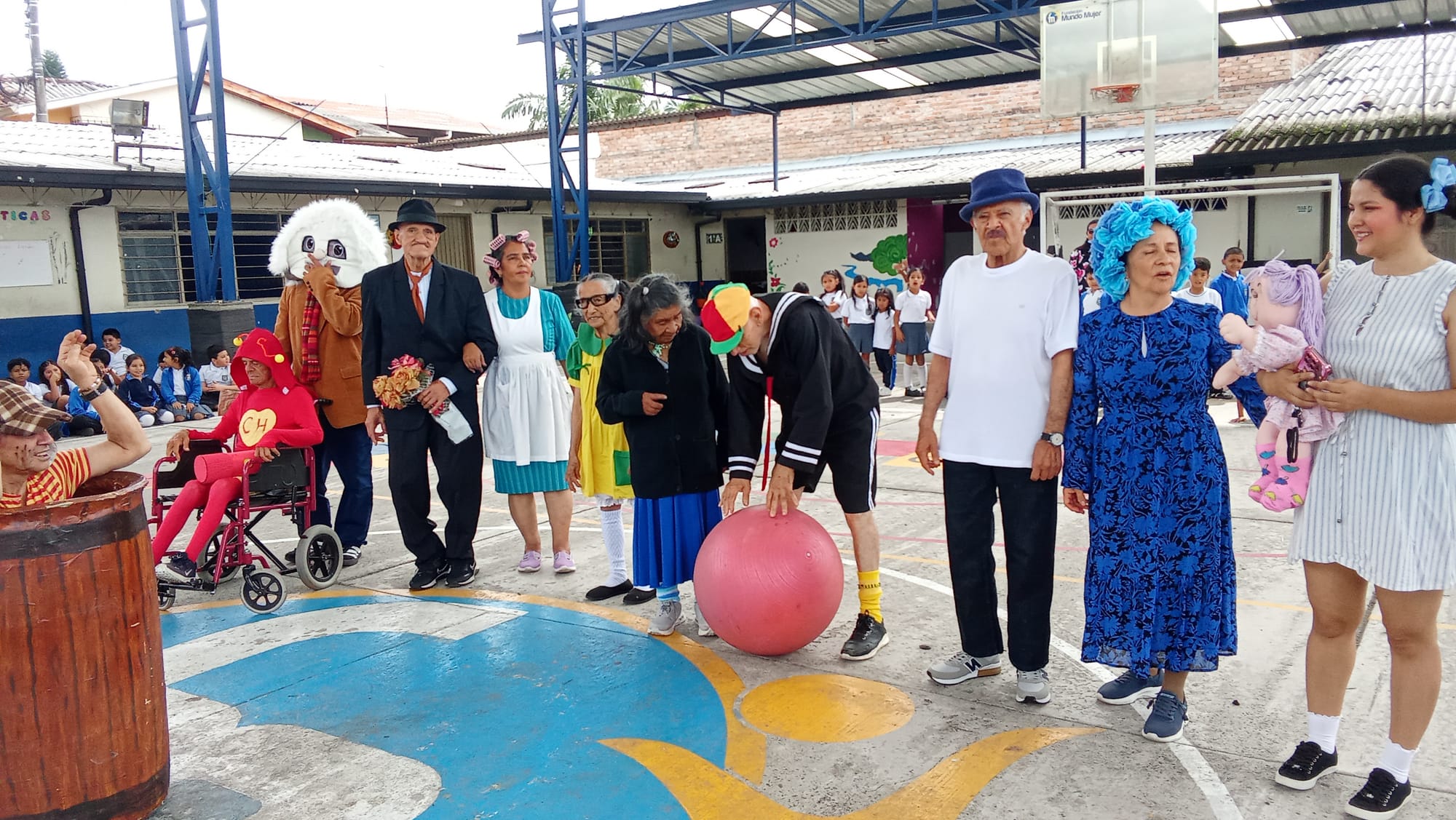 Abuelos del Hogar San Vicente de Paúl llevaron alegría y diversión a niños de Popayán