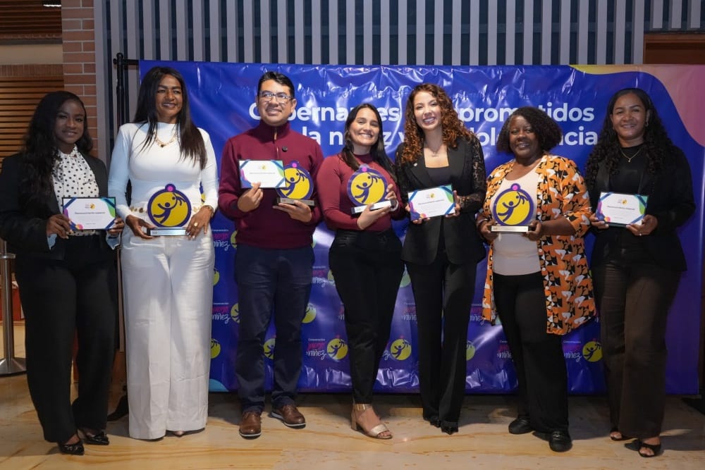 Gobernador del Cauca, Octavio Guzmán, recibió reconocimiento nacional por su compromiso con la niñez