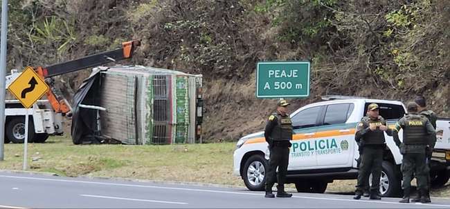 Ocho personas heridas tras aparatoso accidente de un bus intermunicipal