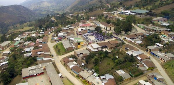 Jambaló: indígenas liberaron a la fuerza a dos capturados por la Policía