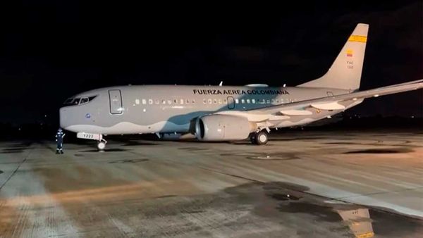 Petro ordenó enviar avión con ayuda humanitaria para Palestina