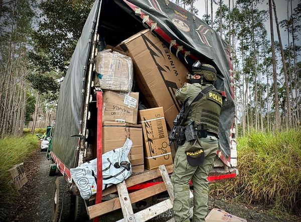 Policía evitó el robo de un tractocamión de TCC empresa de encomiendas nacional