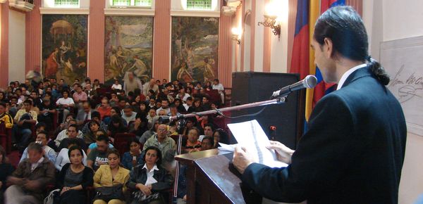 El escritor y periodista José Dueñas tomará posesión como miembro de la Academia de Historia del Cauca
