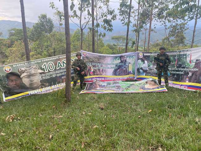 Desmontan tres pancartas alusivas a la disidencia Jaime Martínez de las Farc