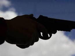 Joven herido tras ser atacado con arma de fuego