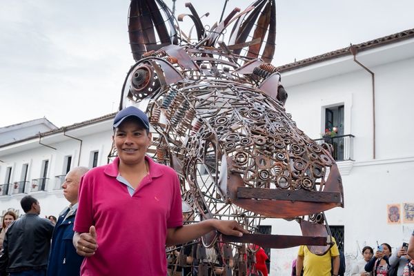 Popayán recibió la escultura “Libre”, un homenaje a los caballos que trabajaron en los VTA