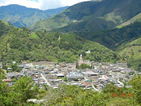 Vehículo de la alcaldía de Páez-Belalcázar fue atacado a balazos