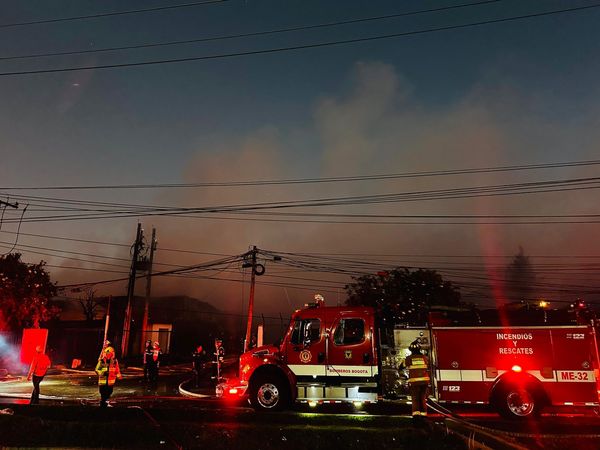 Incendio en empresa de químicos en la vía Bogotá-Cota: tres personas resultaron heridas