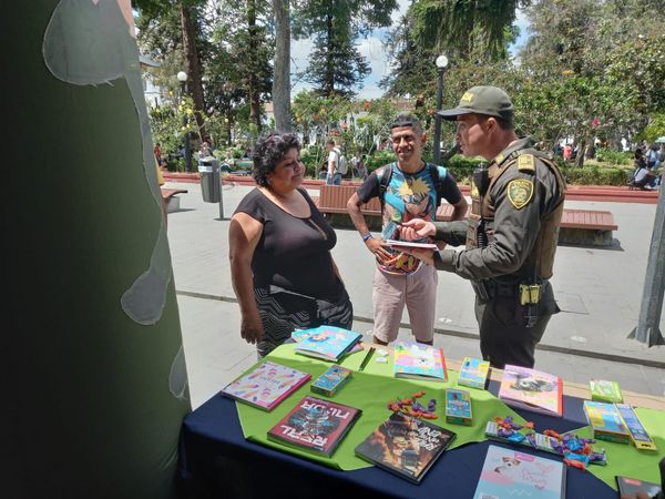 La 'donatón' de útiles escolares que adelantó la Policía para apoyar a los estudiantes payaneses