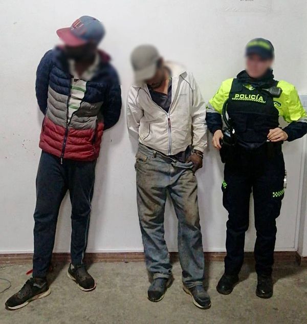 Sorprendidos por la Policía Nacional cuando hurtaban cableado al sur de Popayán