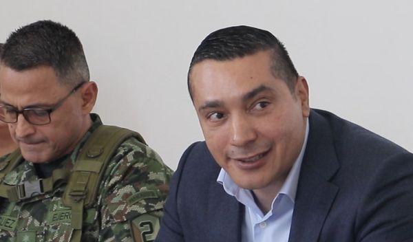 Ejército no saldrá de Caloto, Cauca: Gobernador Octavio Guzmán