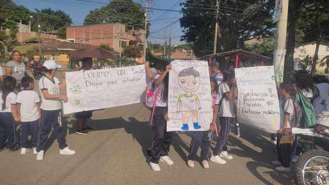 Las protestas que muestran la crisis educativa en el Cauca,       ¿Quién responde?
