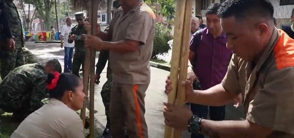 10 internos de la cárcel San Isidro realizaron limpieza en el Parque de Yambitará en Popayán