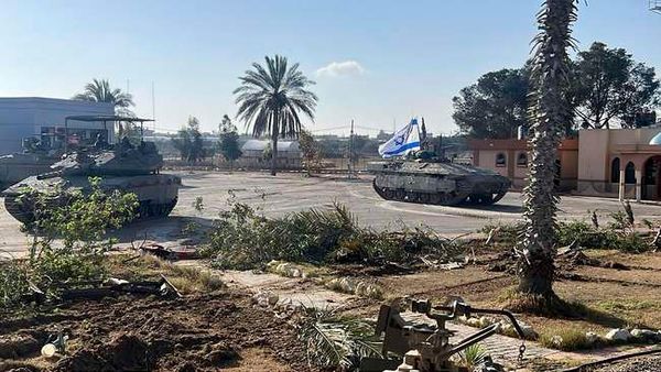 Israel 'asfixia' al pueblo palestino: prohíbe paso de personas y ayudas por el cruce de Rafah