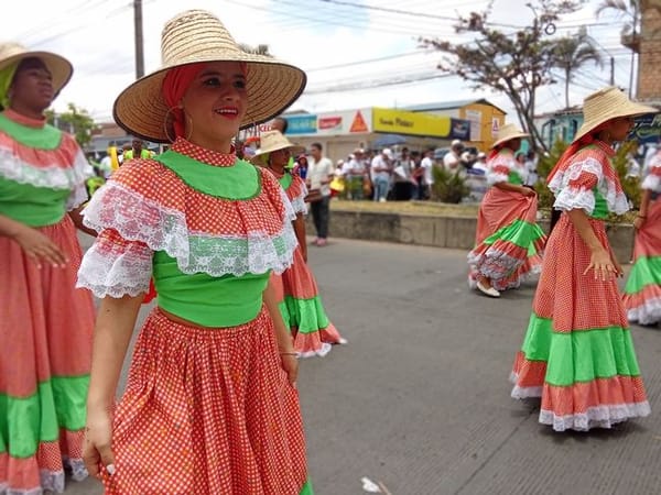 La alegre y masiva movilización ciudadana por la paz que se adelantó en Popayán por cuenta de la Gobernación