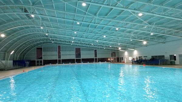 Malas condiciones en piscinas del Complejo Deportivo, denuncian nadadores