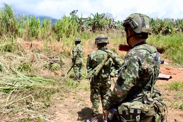 La comunidad de El Plateado, Cauca, vuelve a estar conectada y sin riesgo de artefactos explosivos, gracias la Operación Perseo