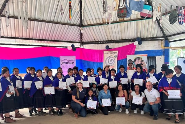 Mujeres del Resguardo Misak de Piscitau reciben formación para preservar sus tradiciones culturales