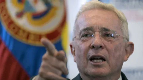 Admiten tutela contra la jueza del caso de Álvaro Uribe por presunta violación al debido proceso