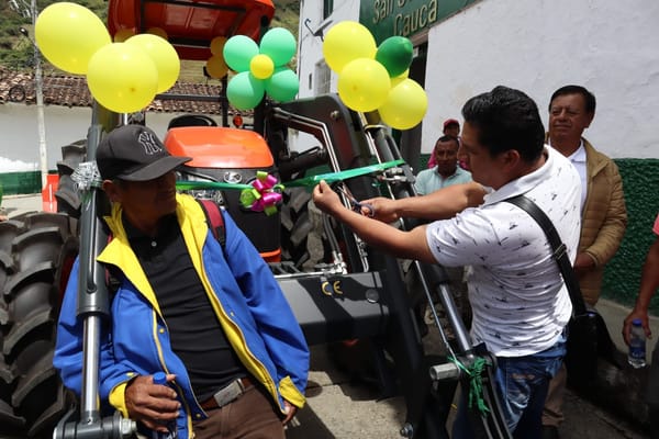 Las autoridades regionales les cumple a los campesinos del municipio de San Sebastián