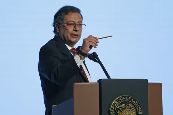 Presidente Gustavo Petro sale en defensa de la educación: “El erario es para fortalecer la universidad pública”