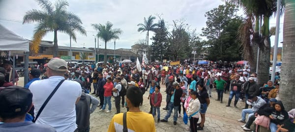 Comunidades de El Tambo protestan a esta hora contra la CEO