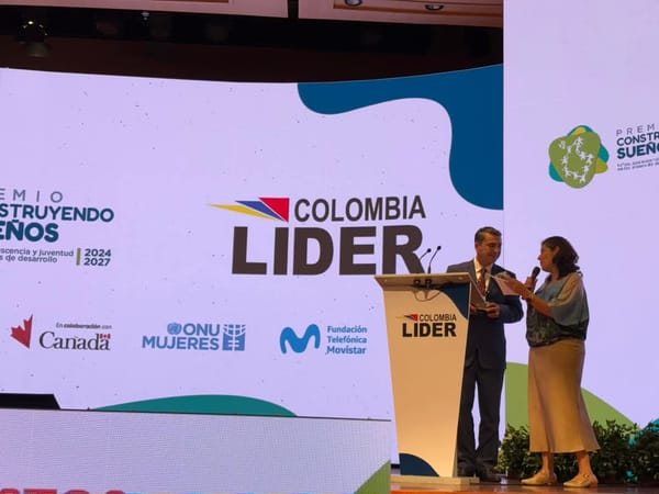 Alcalde de Popayán recibe premio "Construyendo Sueños" de Colombia Líder