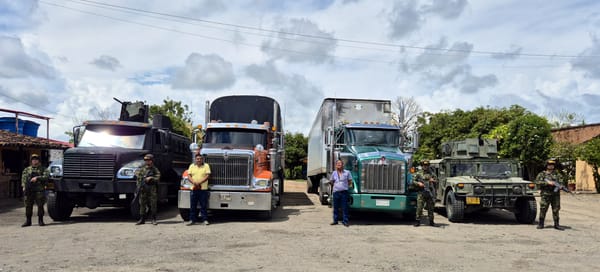 Ejército frustró el robo de dos tractocamiones en la vía Panamericana