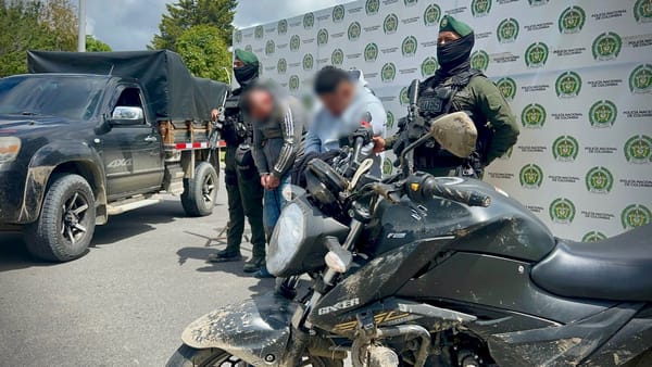 Persecución policial culminó en la captura de dos personas por hurto en zona rural de Popayán