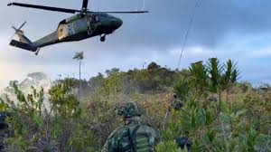 Campesinos de Ortega, Cajibío, buscan salir de la zona por los intensos combates entre el Ejército y disidentes de las Farc