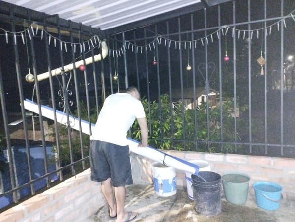 En Popayán, pobladores de la parte alta de la Vereda de Torres deben esperar la lluvia para poder tener agua para sus actividades domésticas