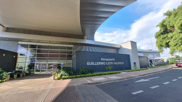 Cerrado el aeropuerto de Popayán por daños en la pista