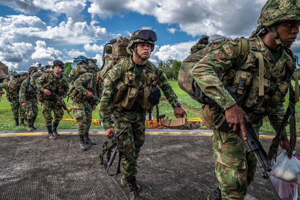 Ataque con drones explosivos dejó cuatro militares heridos en zona rural de Balboa, Cauca