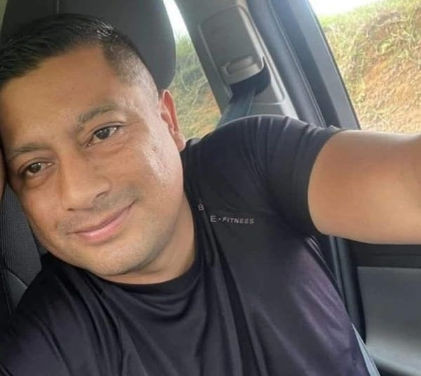 Identificado militar que murió incinerado en ataque armado contra bus en Caquetá