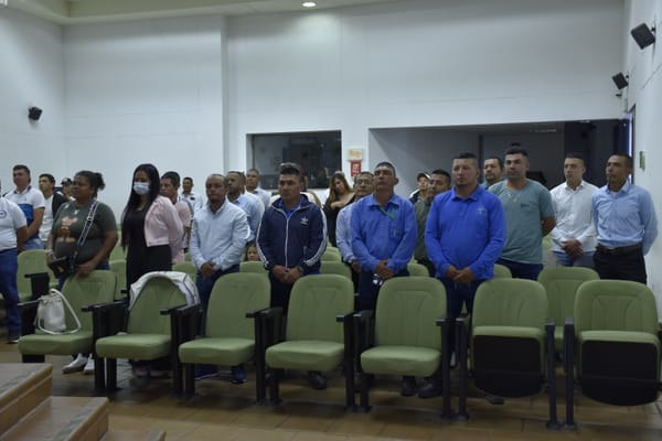 Realizamos la entrega de certificados por competencias laborales a operadores de planta y fontaneros